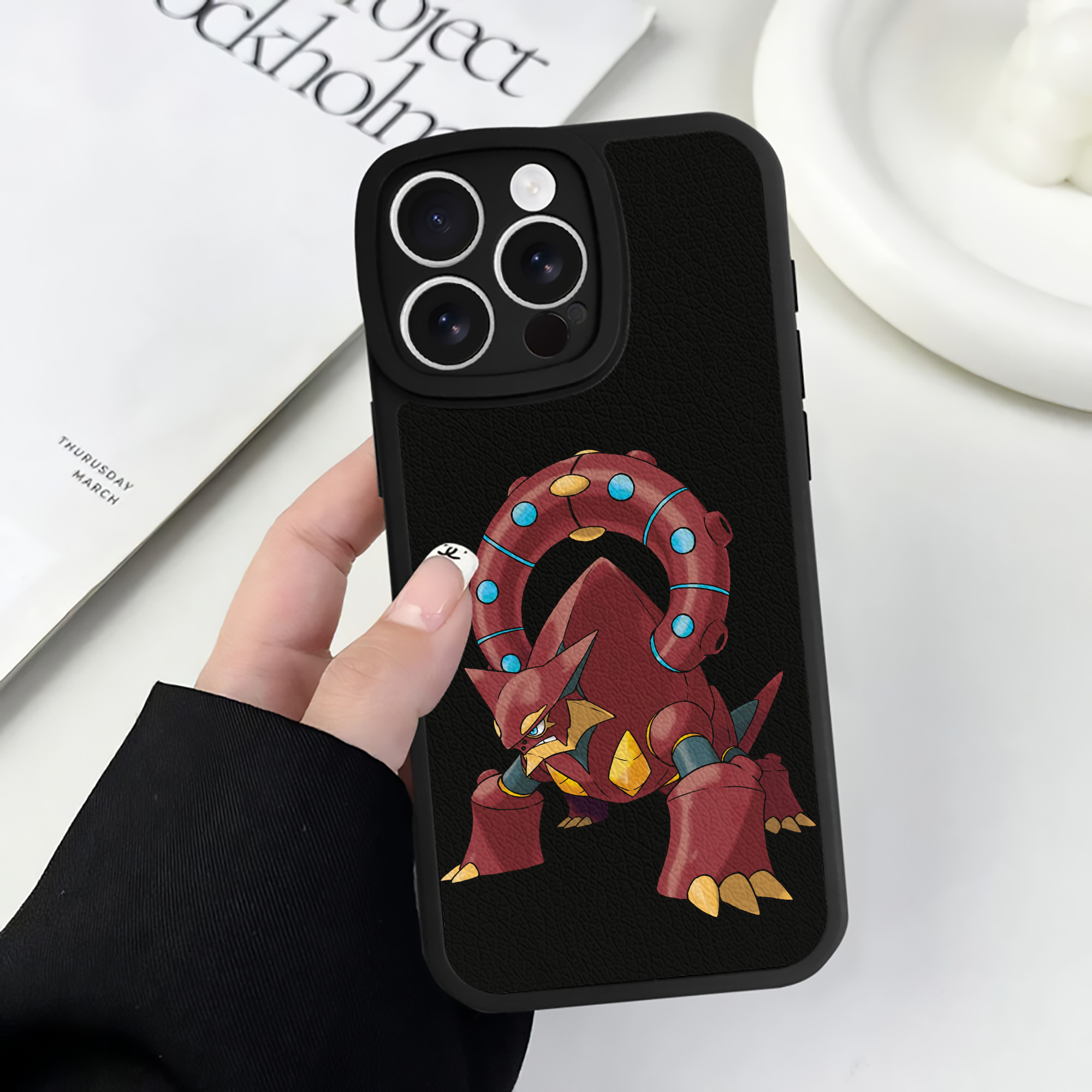 （画像用） ポケットモンスター Pokémon 【iPhone 16シリーズ対応】シリコンスマホケース（レザー調） 材質：シリコン
